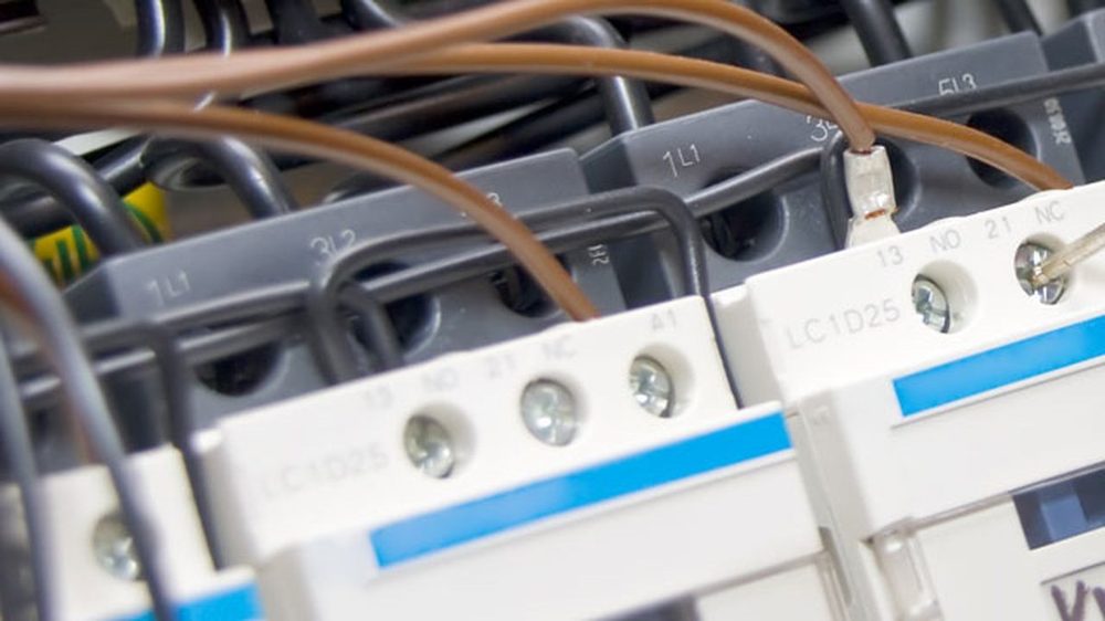 Contactor panel fault finding